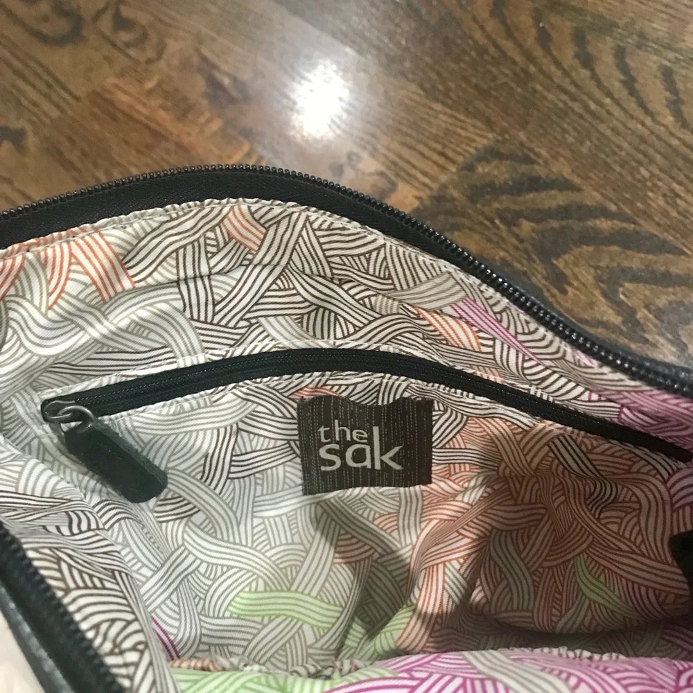 The Sak crossbody leather bag - Picture 7 of 8
